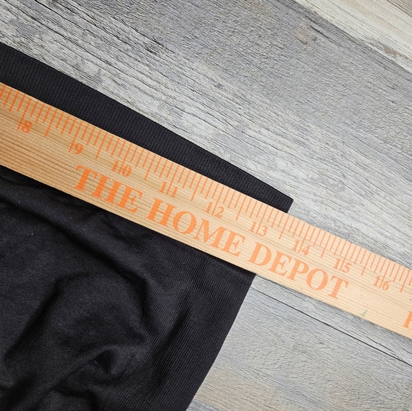 Blanqi Everyday Blank Capri Leggings Size Large - Picture 7 of 10